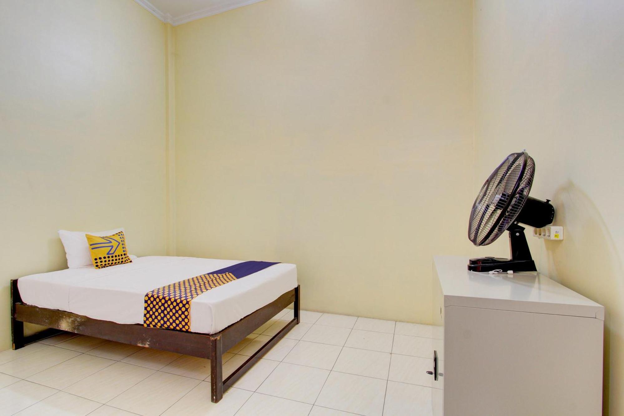 Spot On 93245 Guest House Mulia Dua Syariah Klaten 外观 照片