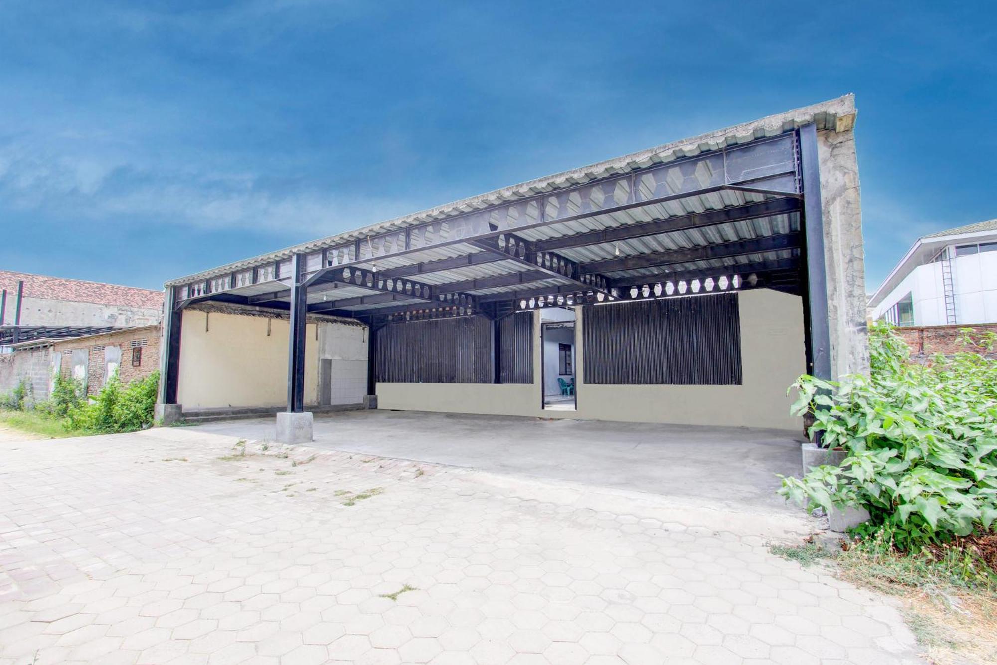 Spot On 93245 Guest House Mulia Dua Syariah Klaten 外观 照片