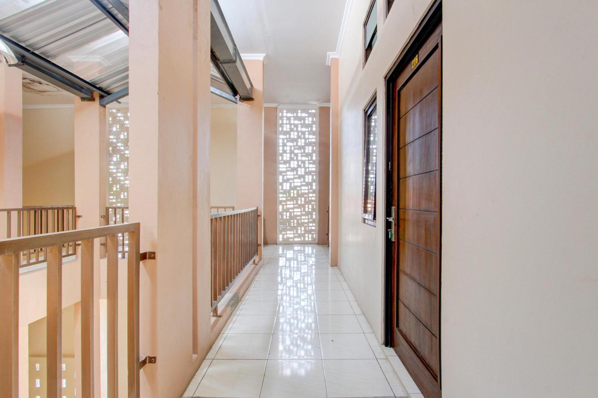 Spot On 93245 Guest House Mulia Dua Syariah Klaten 外观 照片