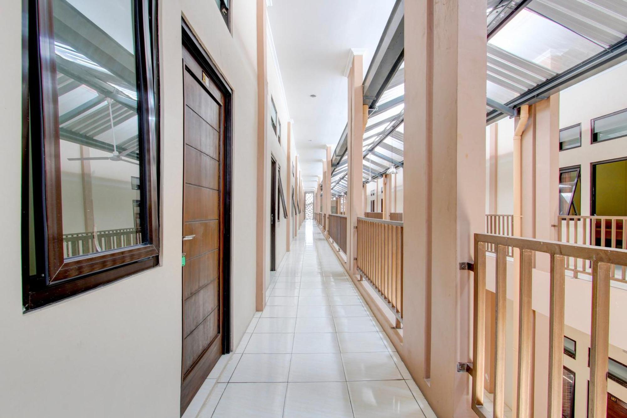 Spot On 93245 Guest House Mulia Dua Syariah Klaten 外观 照片