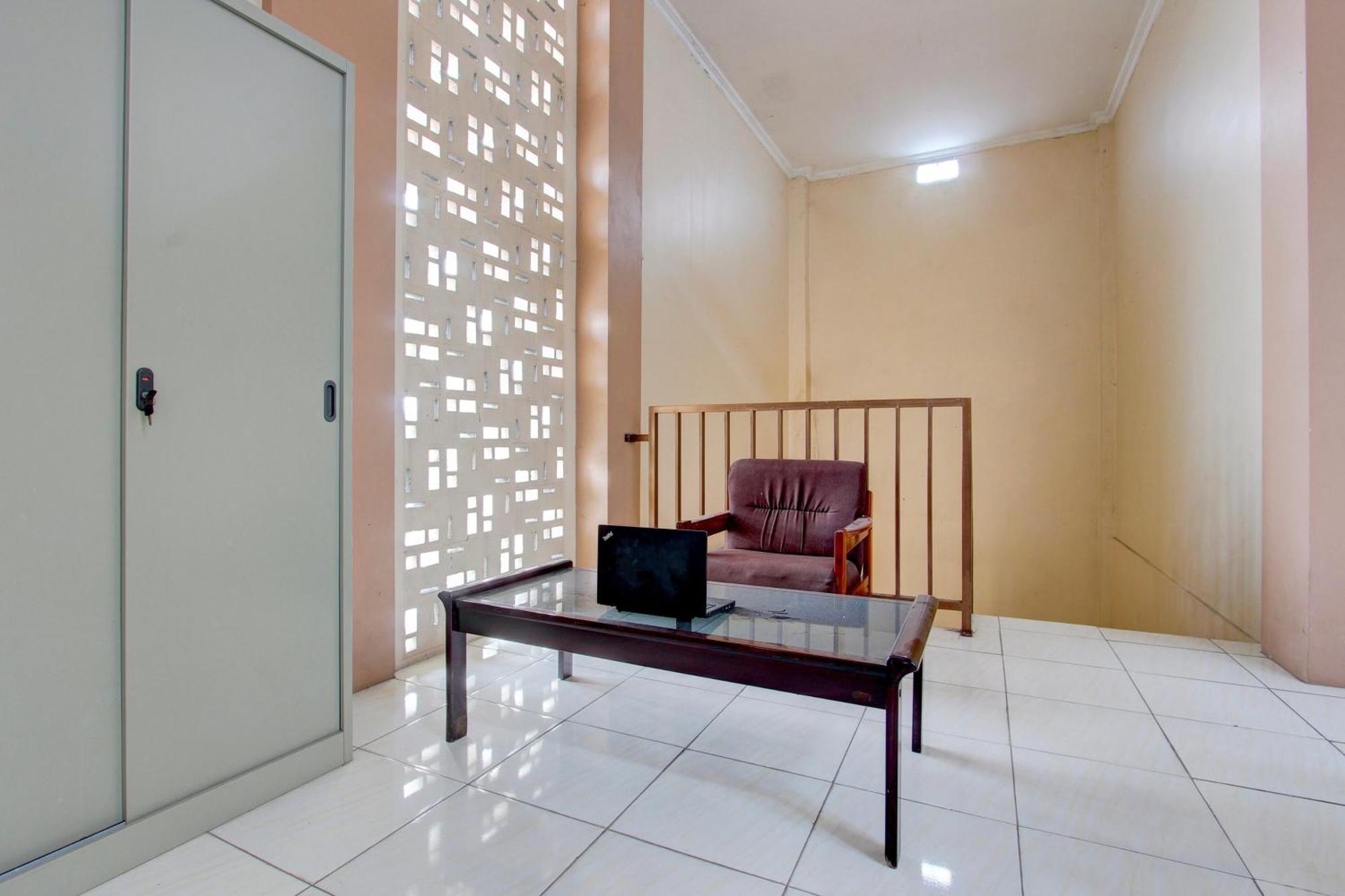 Spot On 93245 Guest House Mulia Dua Syariah Klaten 外观 照片